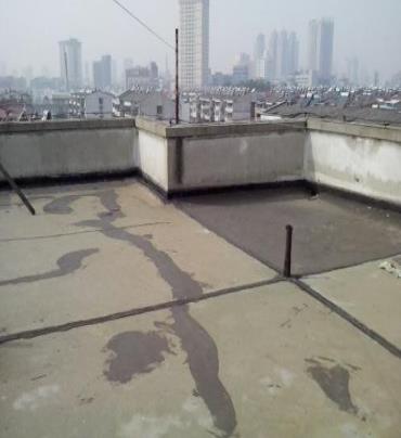 成华漏水维修 楼顶漏水是什么原因，楼顶漏水维修方法是什么?